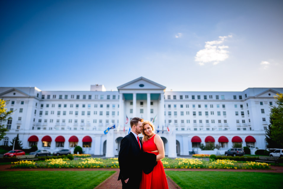 Engagement-Pictures-At-The-Greenbrier-Resort-Hotel